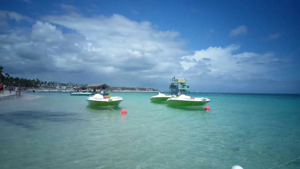 Speed Boat - Aventura acuática de alta velocidad con snorkel