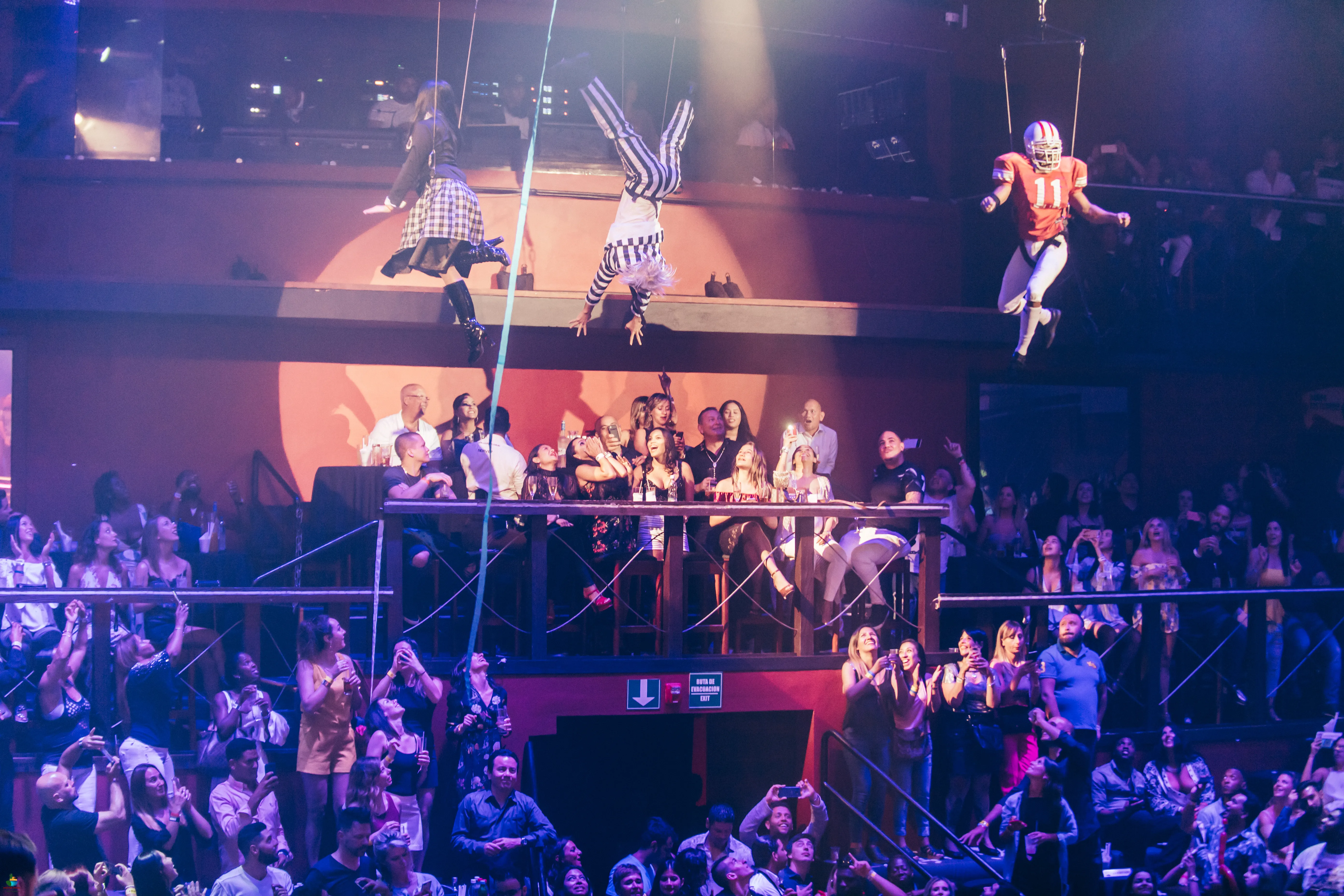 Front Row Coco Bongo - Primera Fila