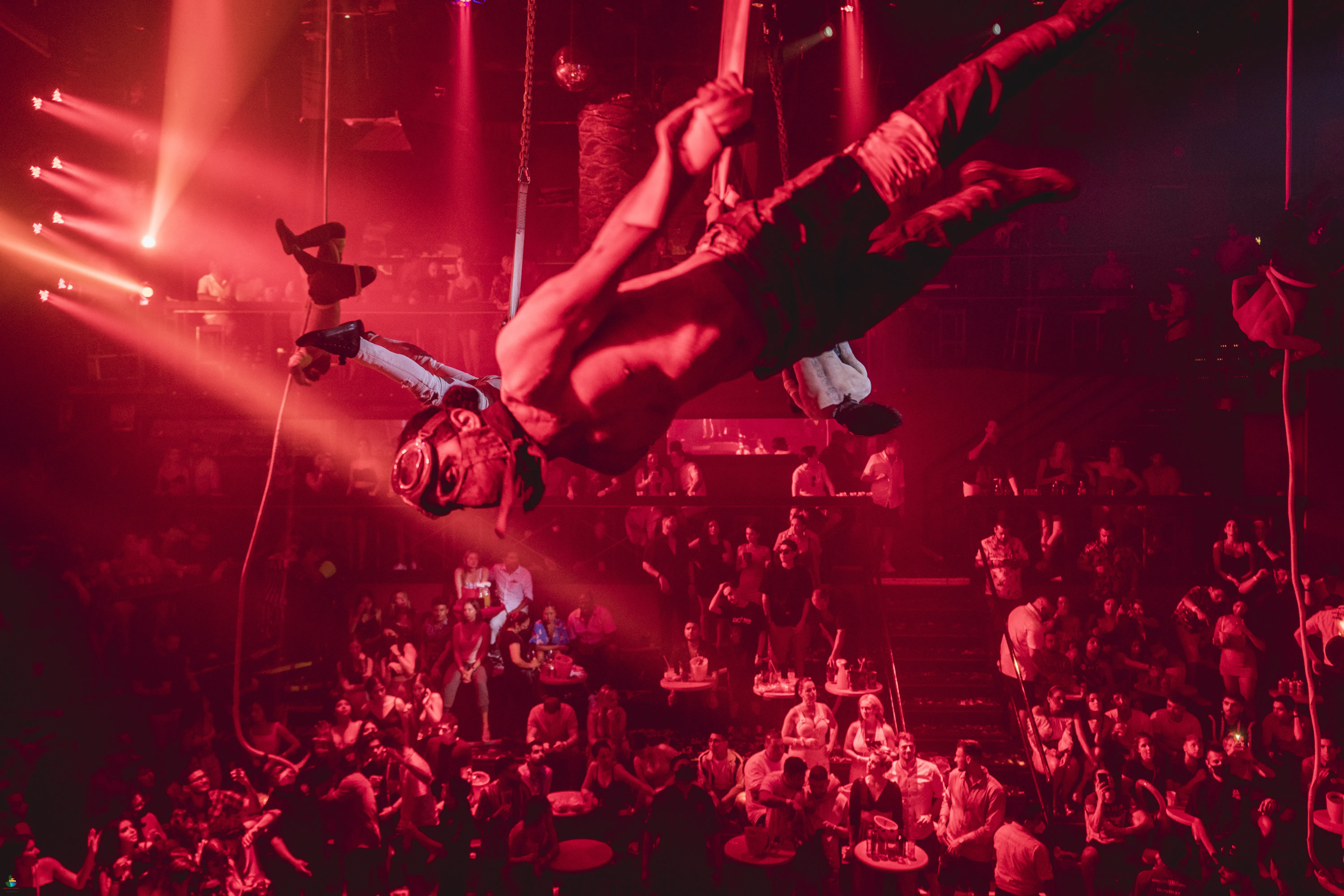 Front Row Coco Bongo - Primera Fila
