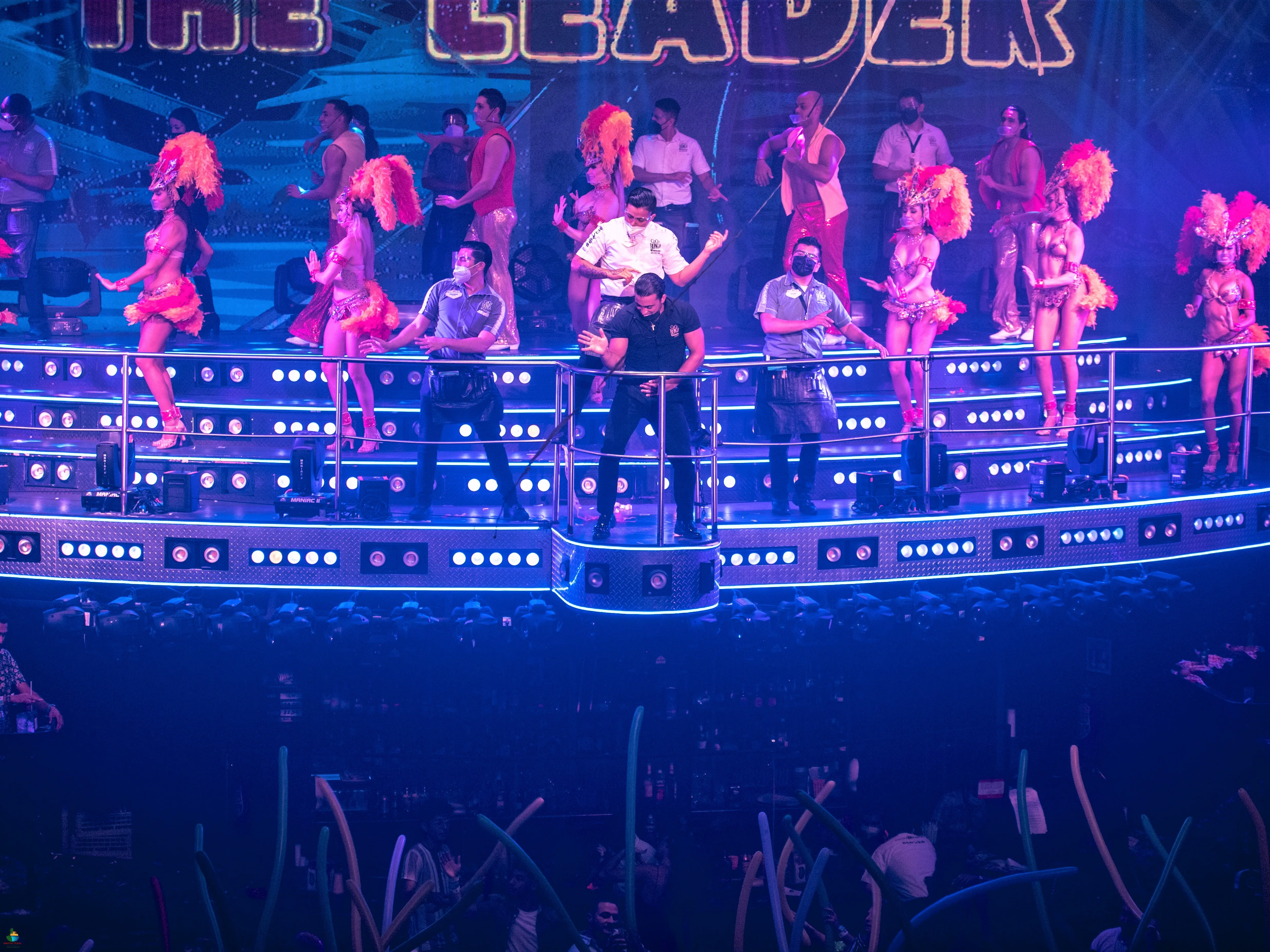 Front Row Coco Bongo - Primera Fila