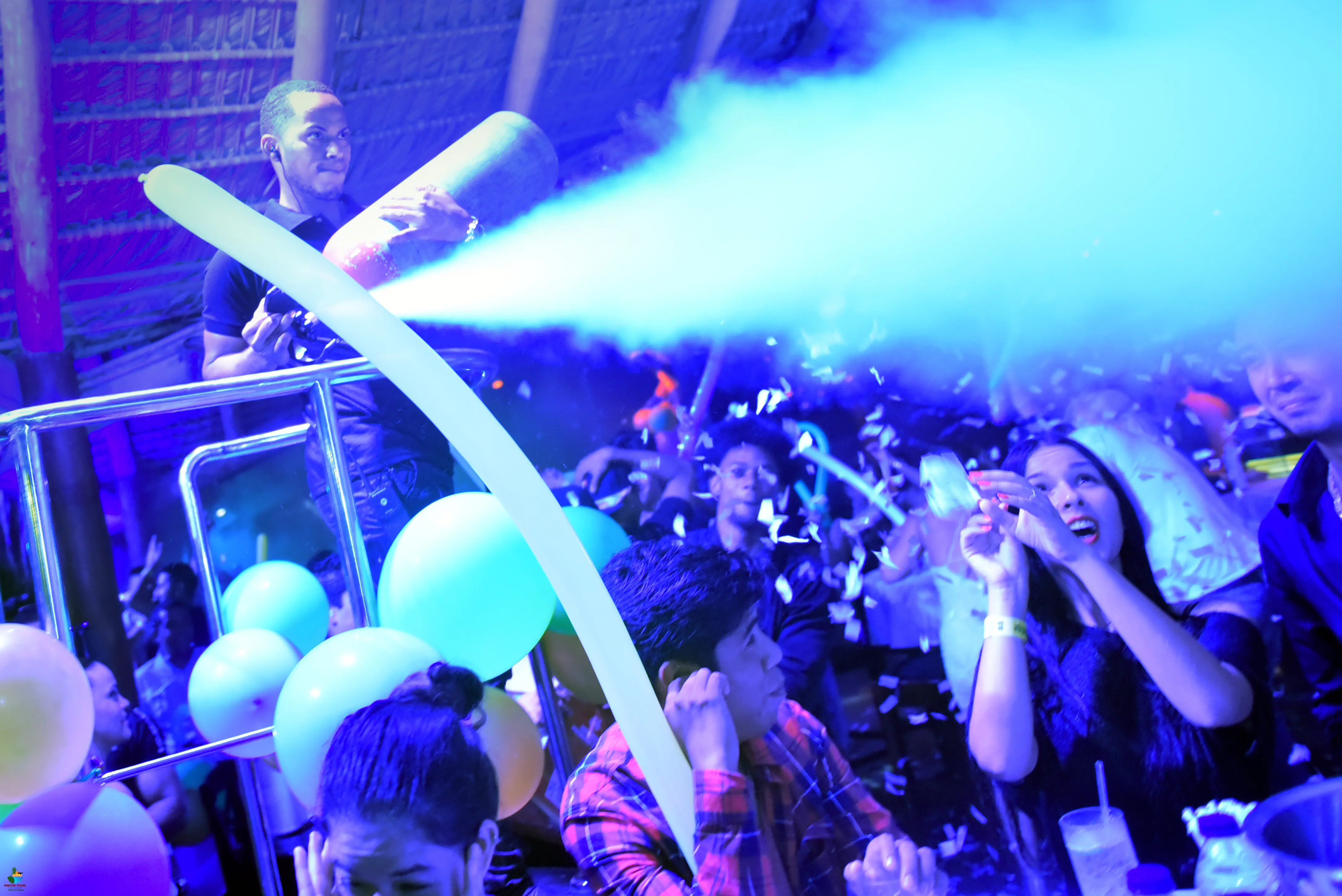 Front Row Coco Bongo - Primera Fila