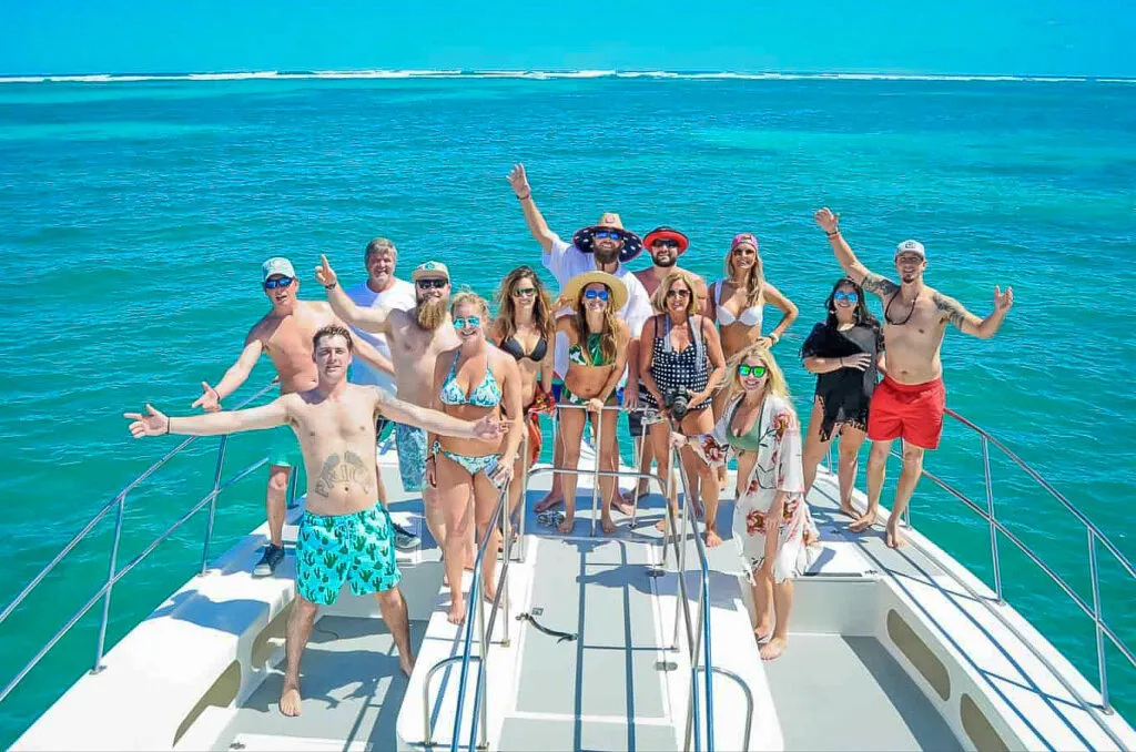 Catamaran Service (Explorer Adventure) en Bávaro Adventure Park