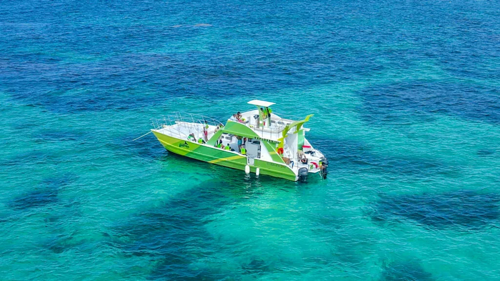 Catamaran Service (Explorer Adventure) en Bávaro Adventure Park