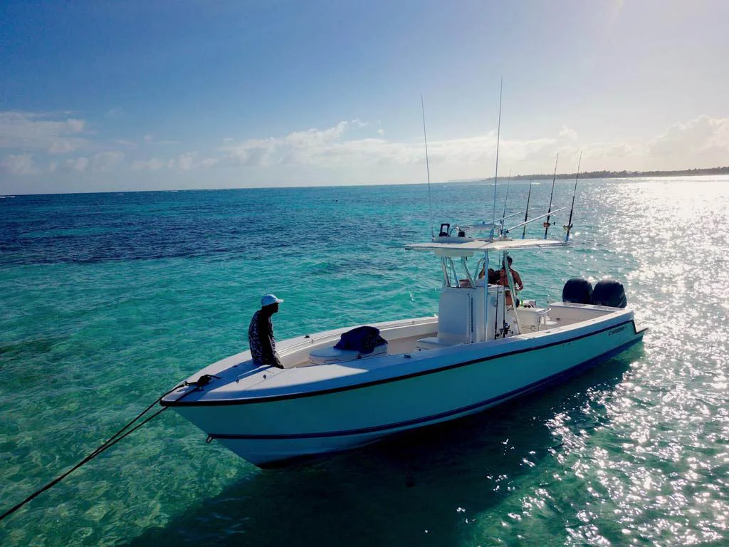 Pesca de Fondo - Aventura de pesca en aguas profundas