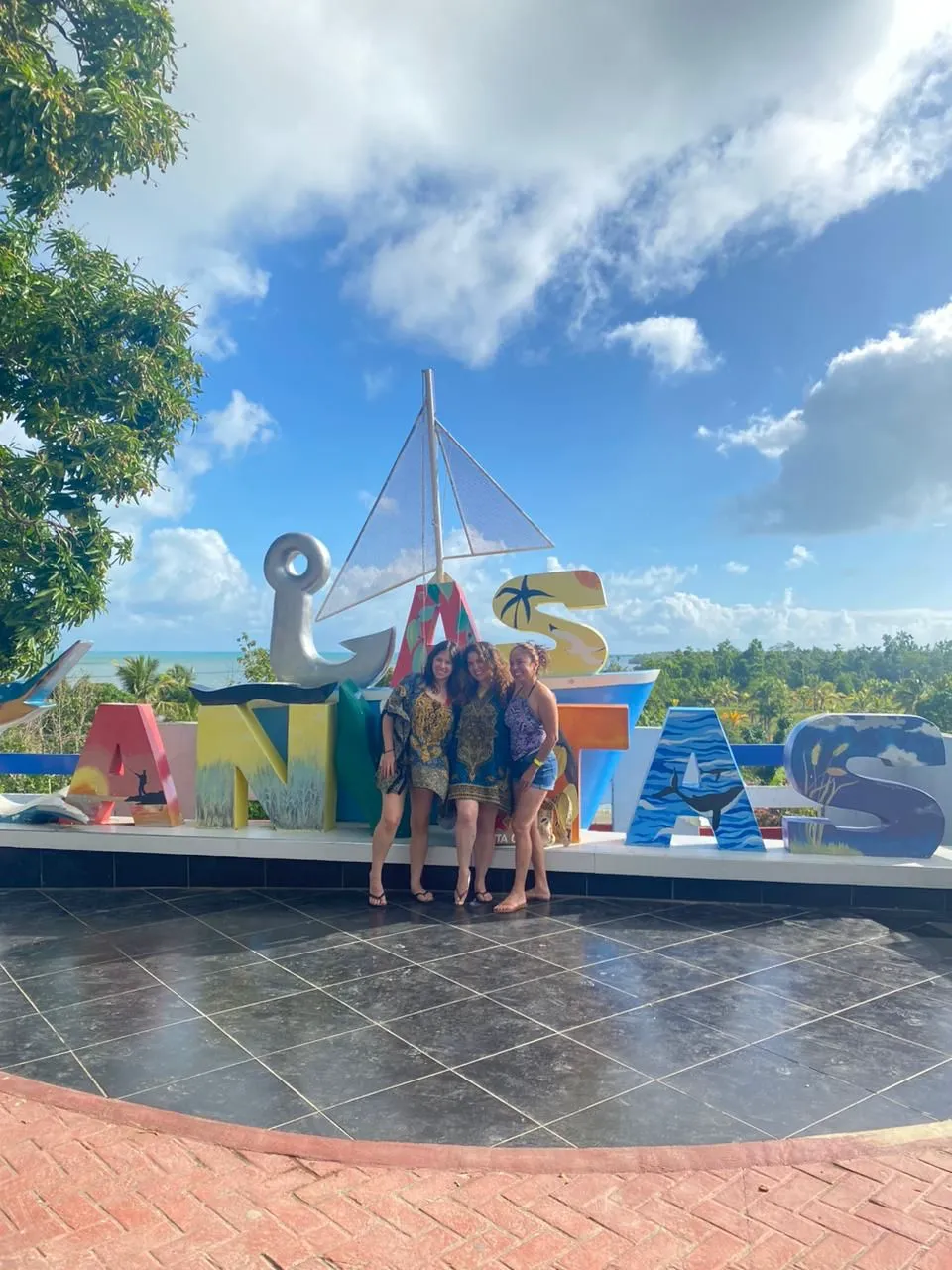 Samaná y Cayo Levantado - Ballenas jorobadas y playas tropicales