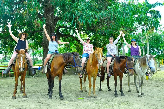 Truck Safari - Aventura todo terreno y cultura dominicana auténtica