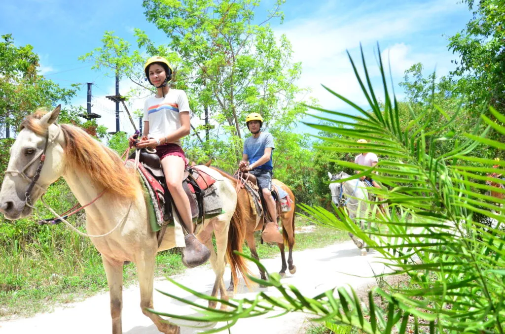 Bávaro Adventure Park - Paseo a Caballo VIP